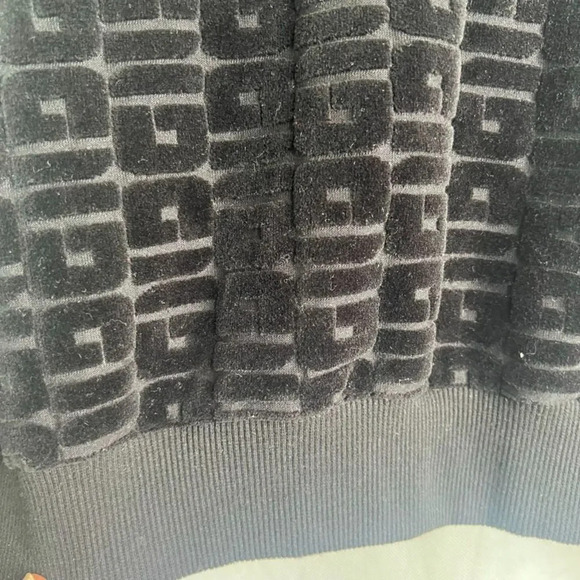 Guess Black Textured Hooded Cropped Sweater‎ Size Small - Picture 7 of 13